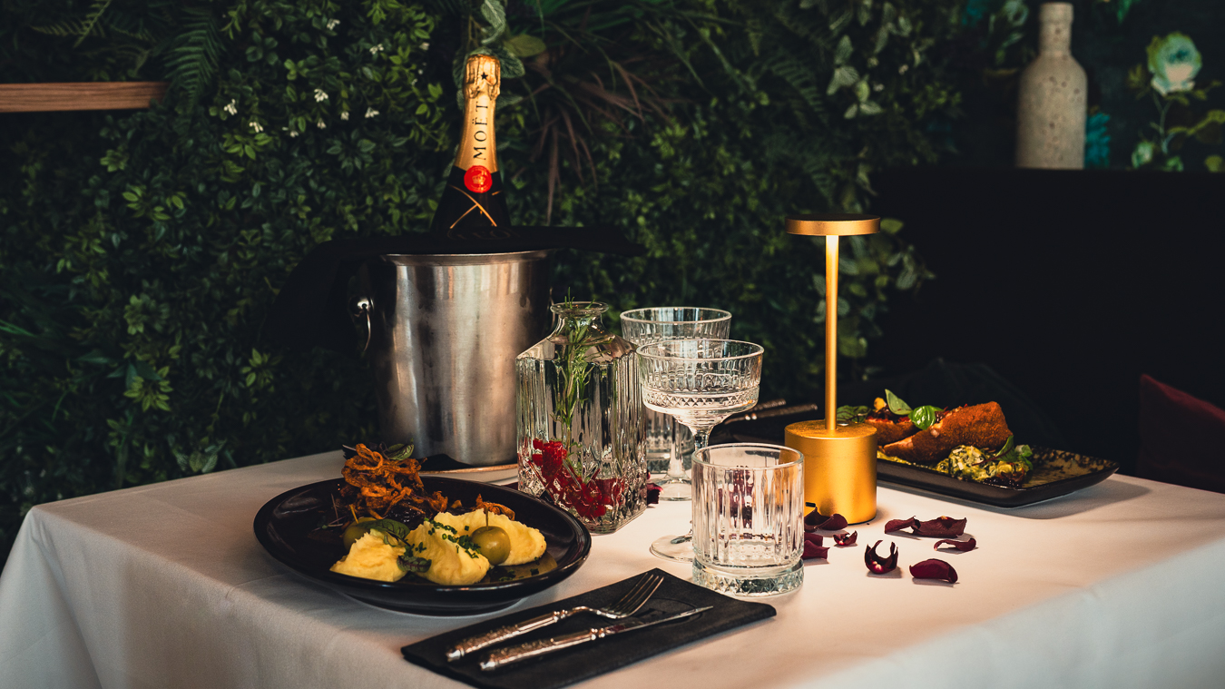 Leo-Kalsdorf-Restaurant-Abend-Speisekarte-Dessert-3000