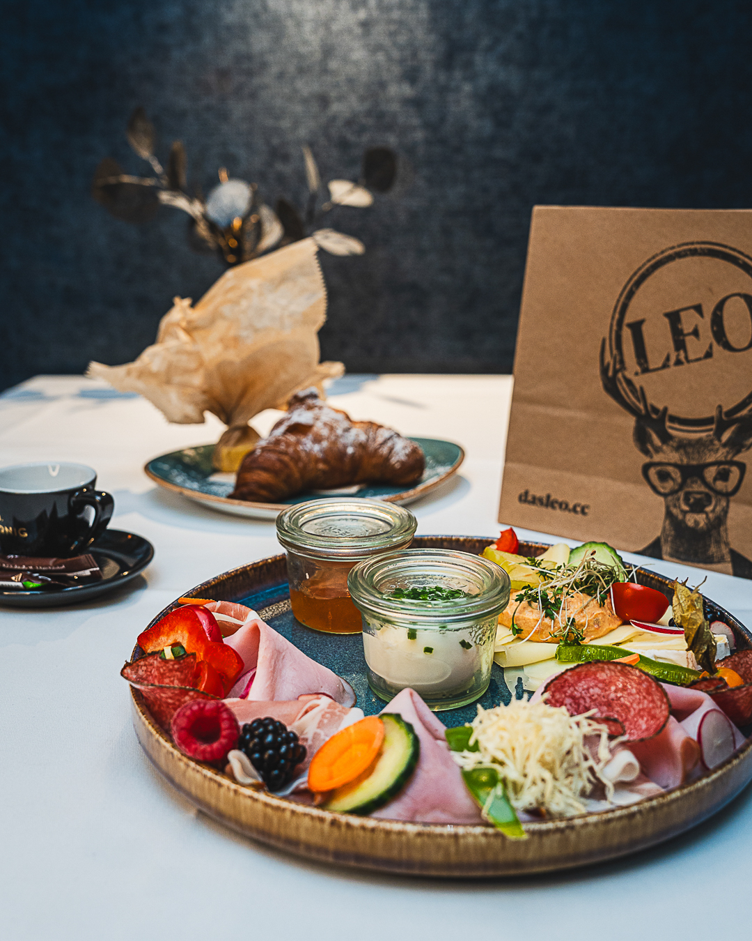 Leo_Kalsdorf_essen_trinken_tanzen_schlafen-09689